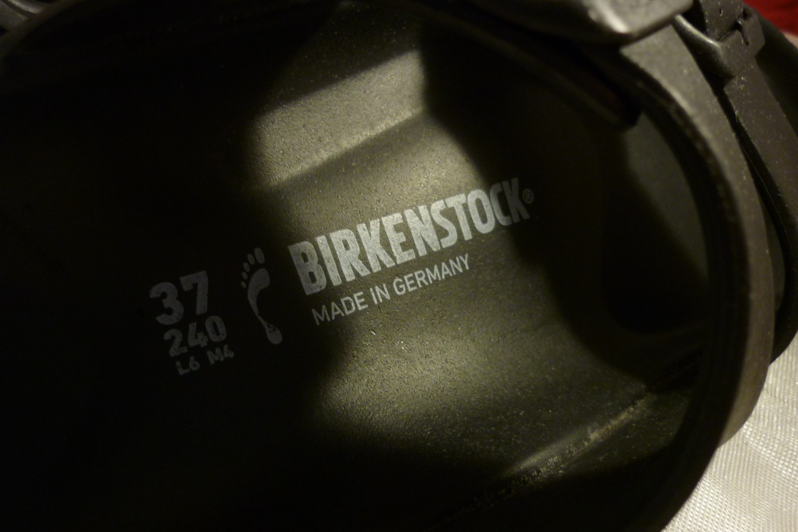 BIRKENSTOCK GERMANY SLIP ON BLACK SANDLES SIZE 6 EURO SIZE 37