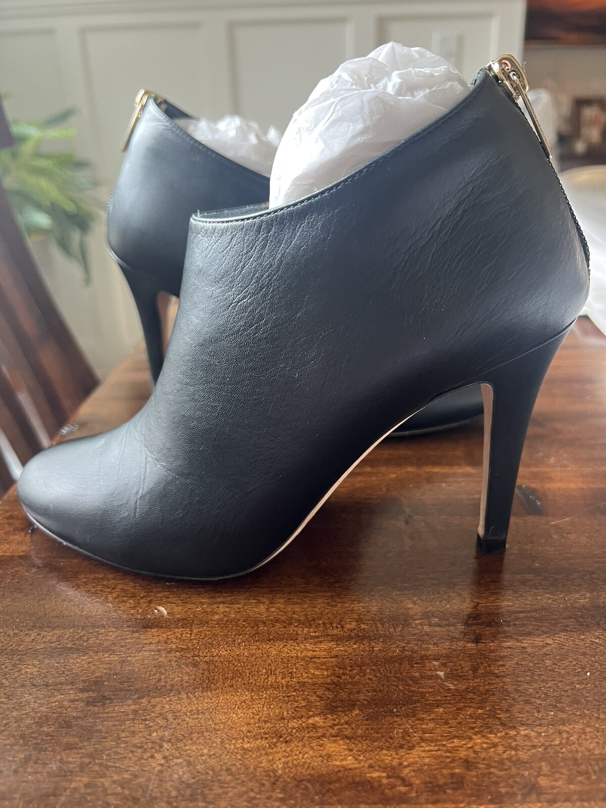 JIMMY CHOO Women’s Black Semi Pointed Toe Ankle Boots EU 37 US 7