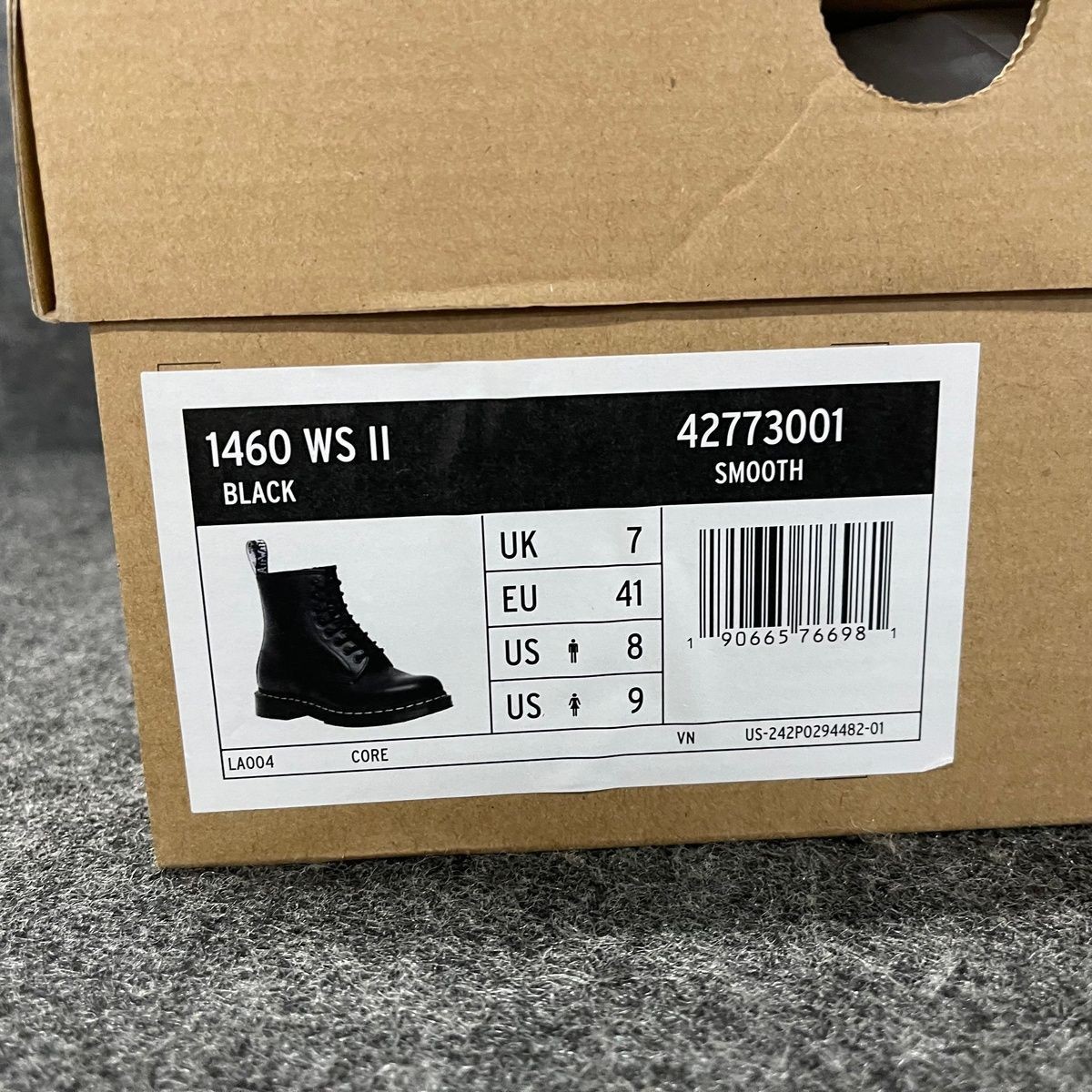 DR. MARTENS 1460 WS Smooth Leather Lace Up Boots Unisex Size US M8/W9