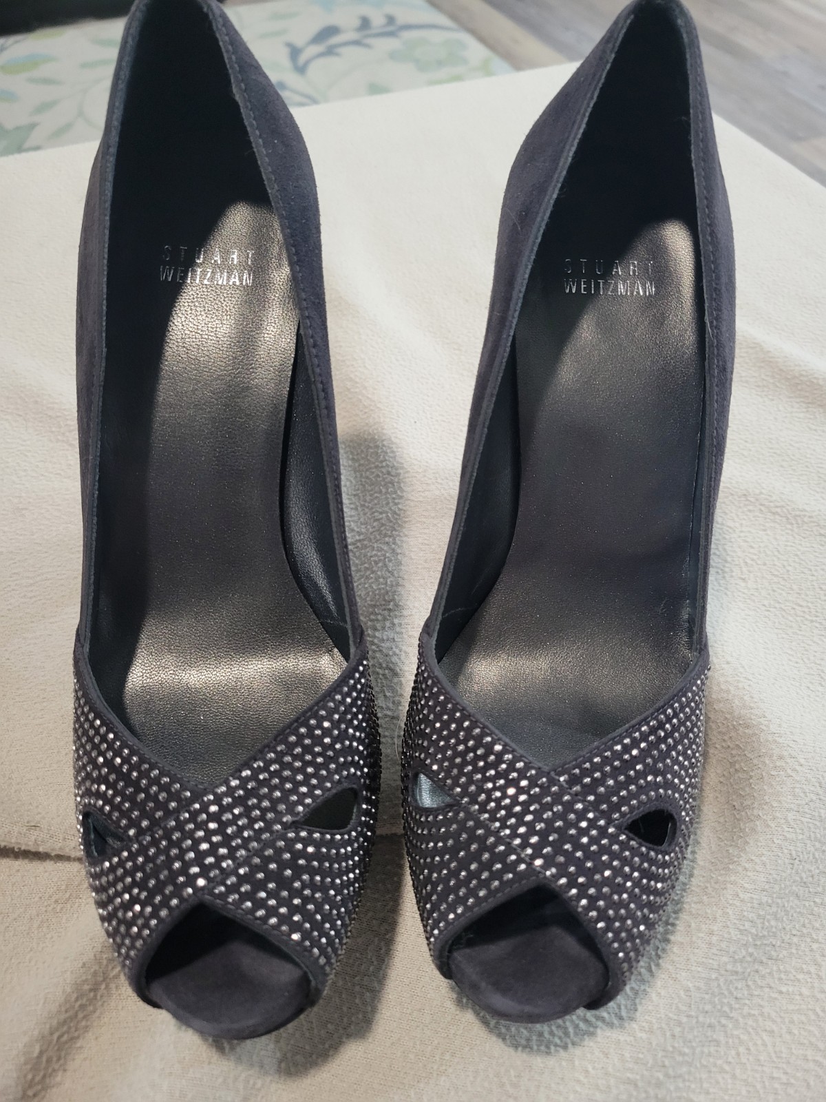 Stuart Weitzman Women’s Pewter Suede Peep Toe Studded Pumps, US 7.5
