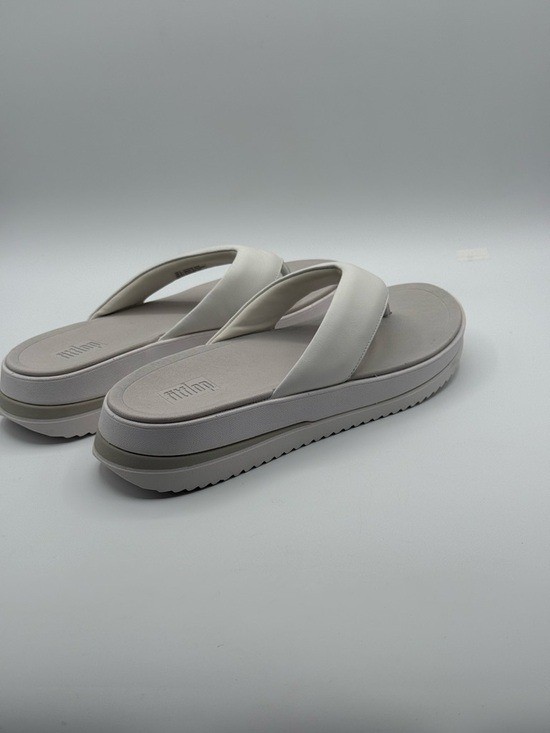 FitFlop Surf Leather Women’s White Platform Flip Flop Sandals Cushioned Comfort
