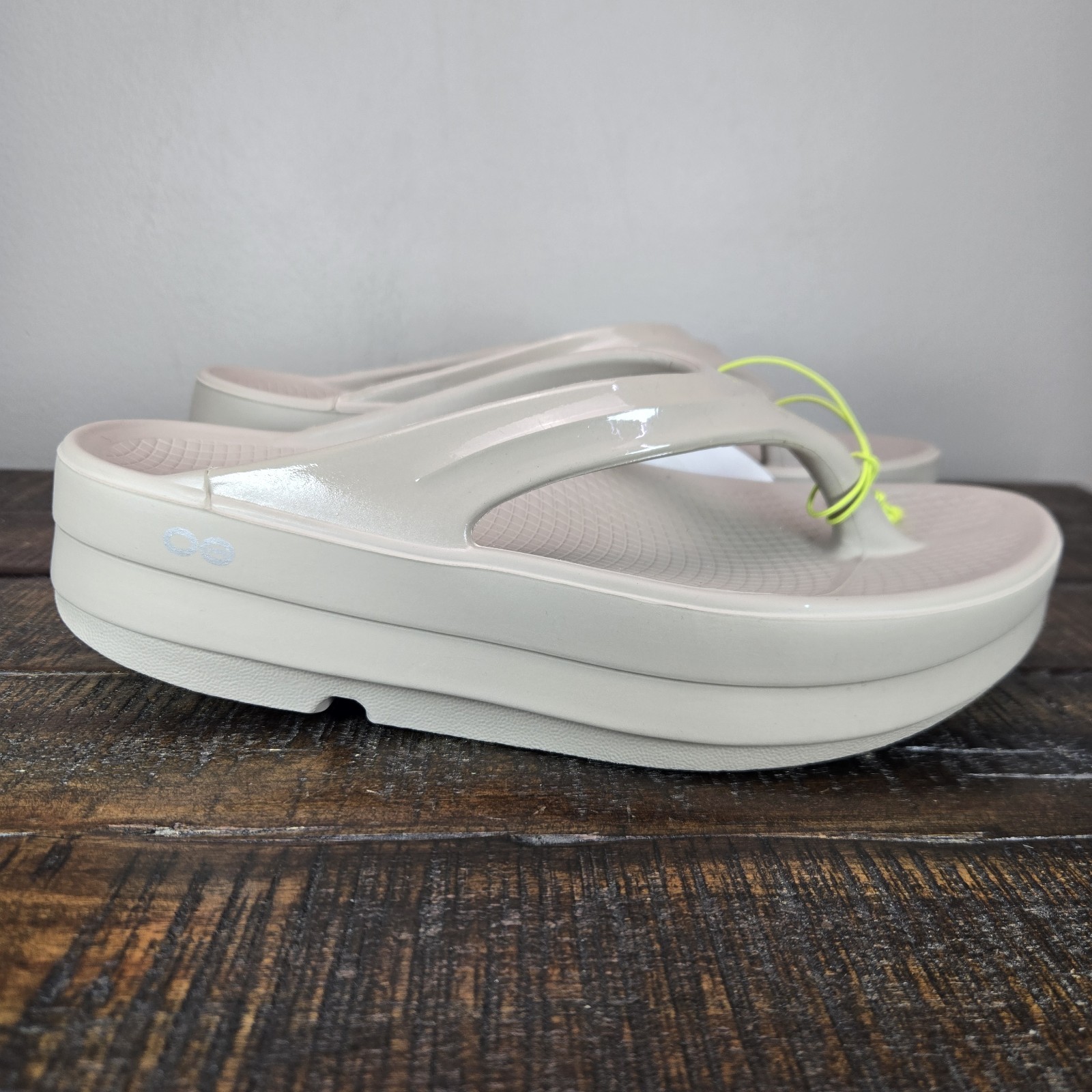 Oofos Oomega Oolala Womens Size 9 Recovery Slip-On Flip Flops Sandals Nomad