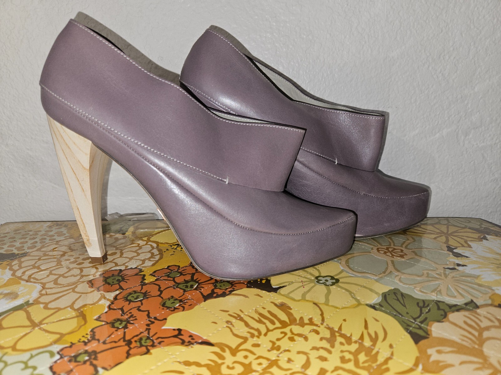 New Omelle Cecilia Gray Plum Calf Leather Heels Size 38 Booties Wood Heel
