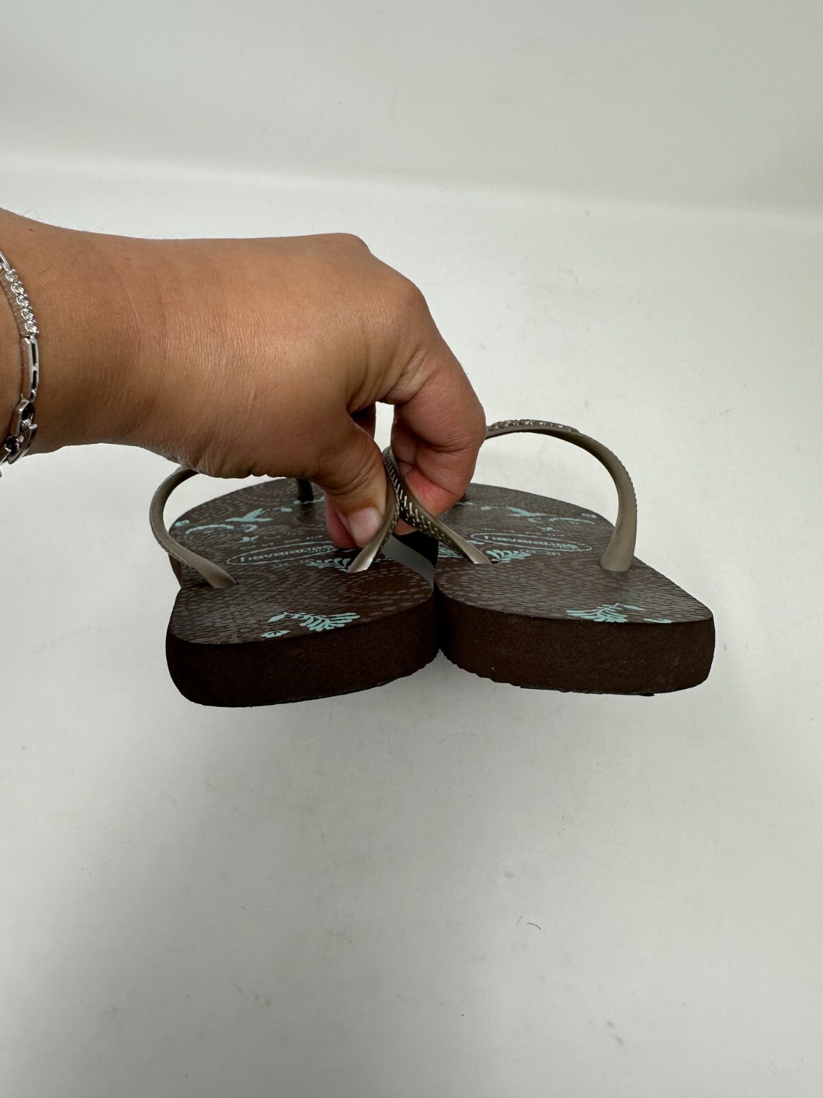Havaianas‎ 4/5 brown, blue flowers flip flops