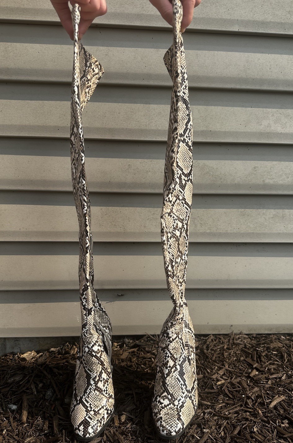 Thigh High Boots Faux Snake Skin 4 Inch Heel Size 6. Beige And Brown. Night Out