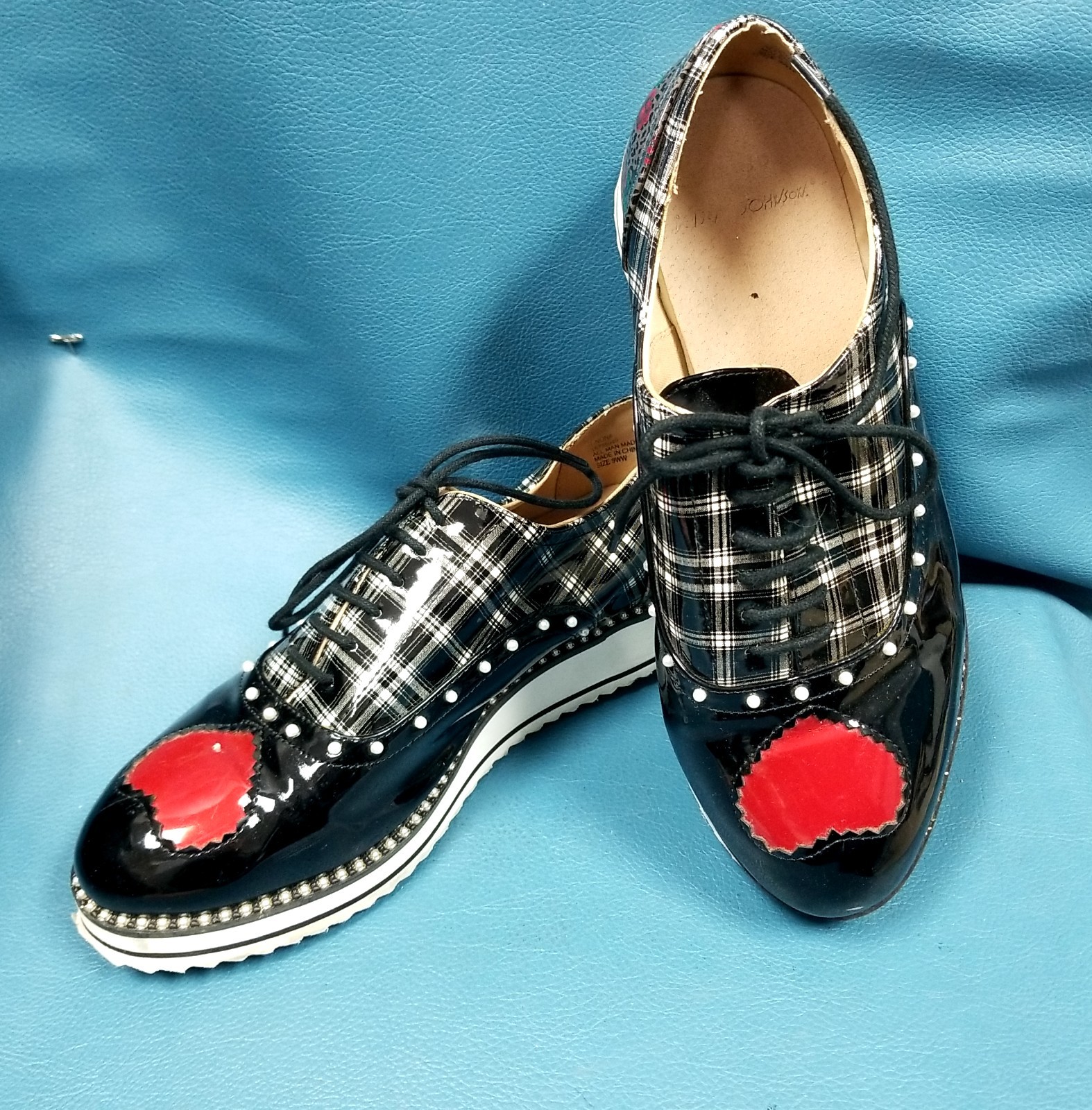 Torrid Betsey Johnson Black Red Rose Heart Women’s Oxford Wedge Shoes 9 WW