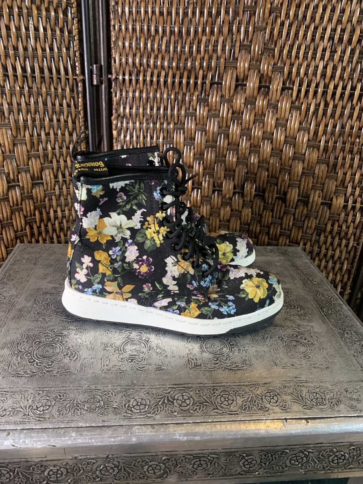 Dr. Martens Newton Darcy Floral Print Fabric Booties Size 6