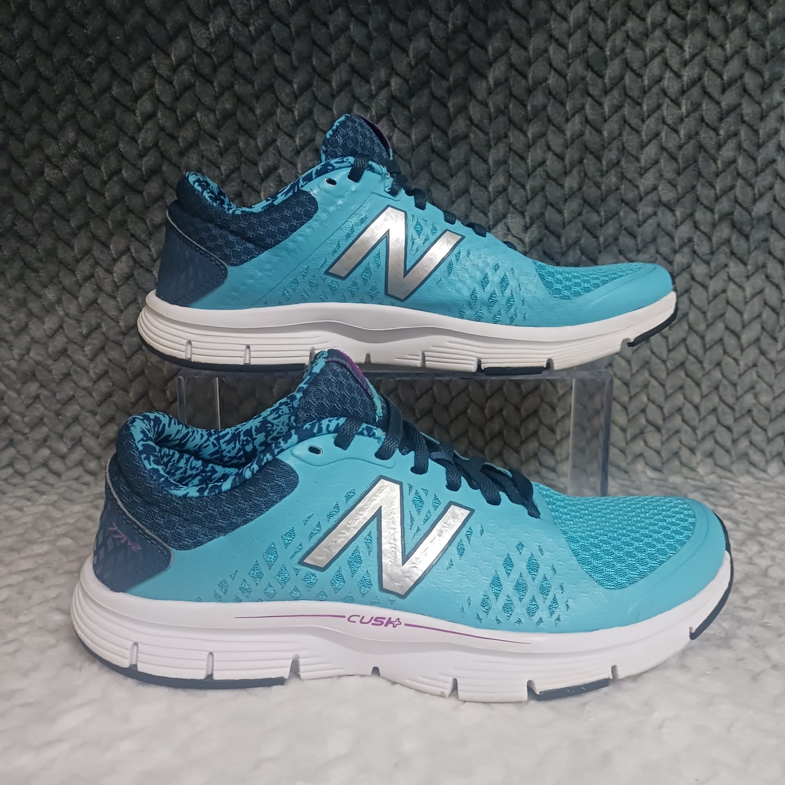 New Balance 771 V2 Women’s Running Sneakers Shoes Aqua Blue Size 8.5