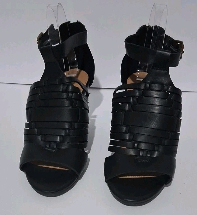 New Directions Strappy Gladiator Open Toe Sandals 3.5 IN Block Heel Size 7.5