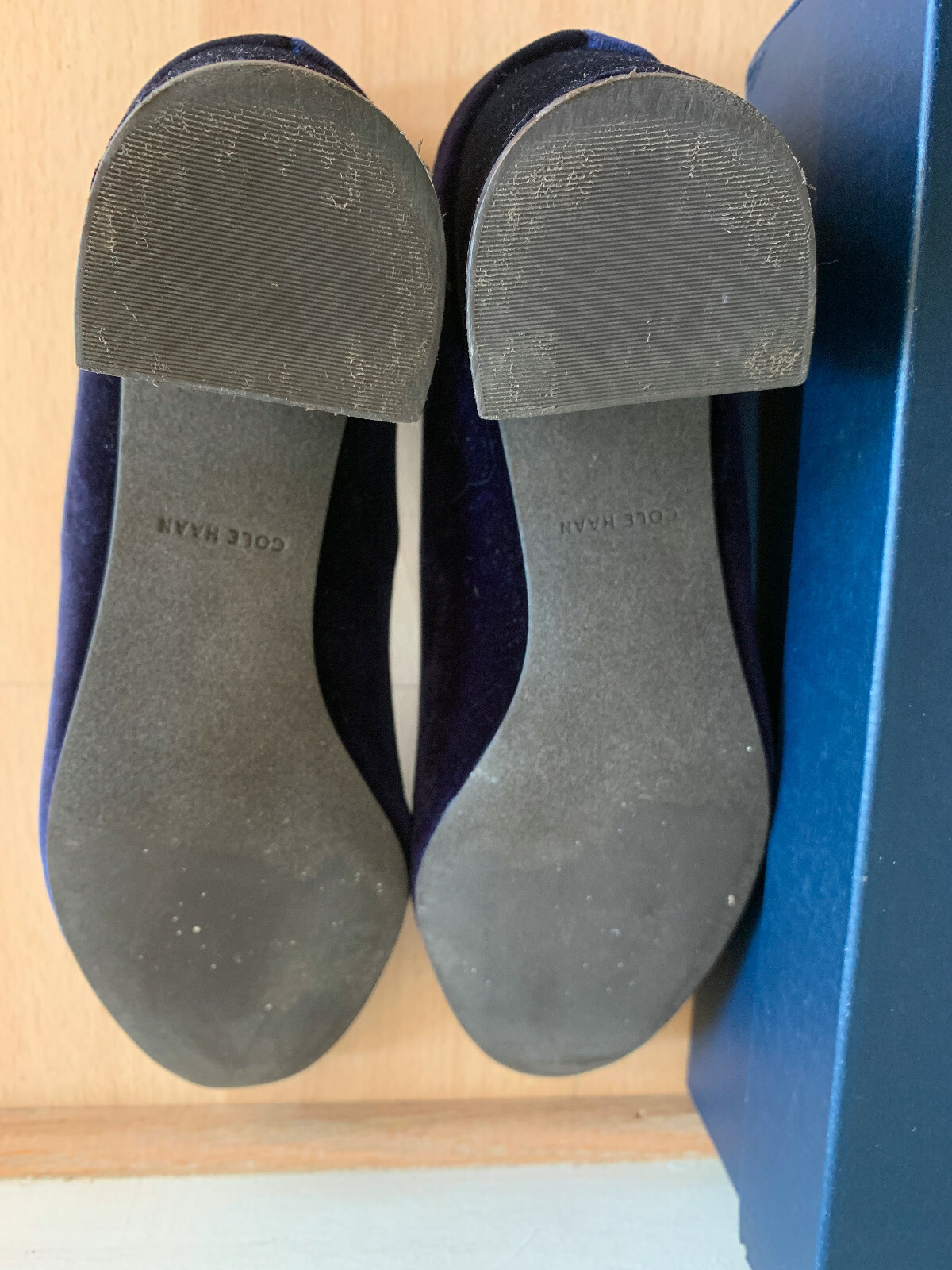 Cole Haan U.S.Size 8 Navy Blue Velvet Claudine Block Heels Closed-Toe Pumps +box