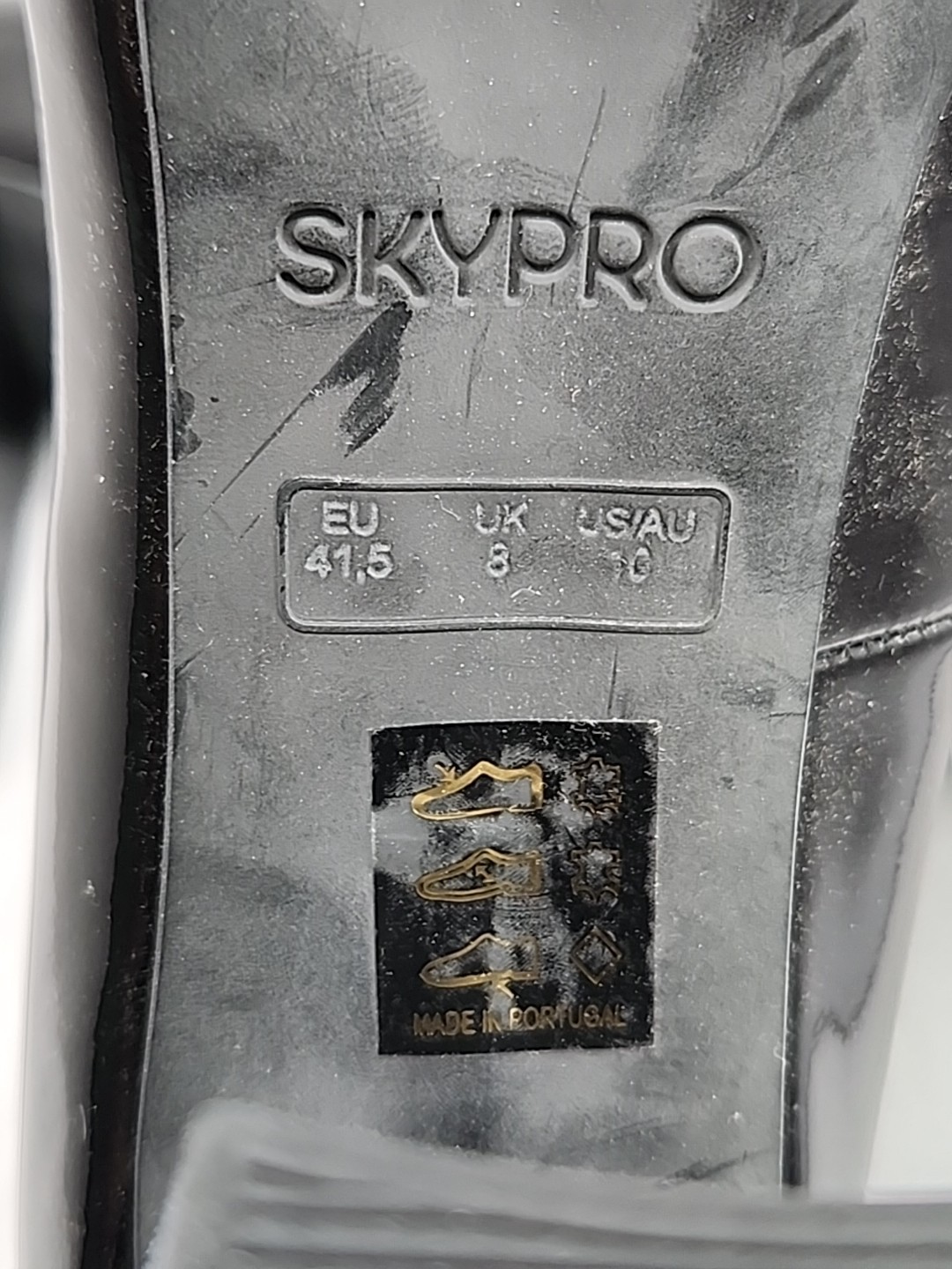 NEW Skypro Carole Middleton Black Patent Size 10 US