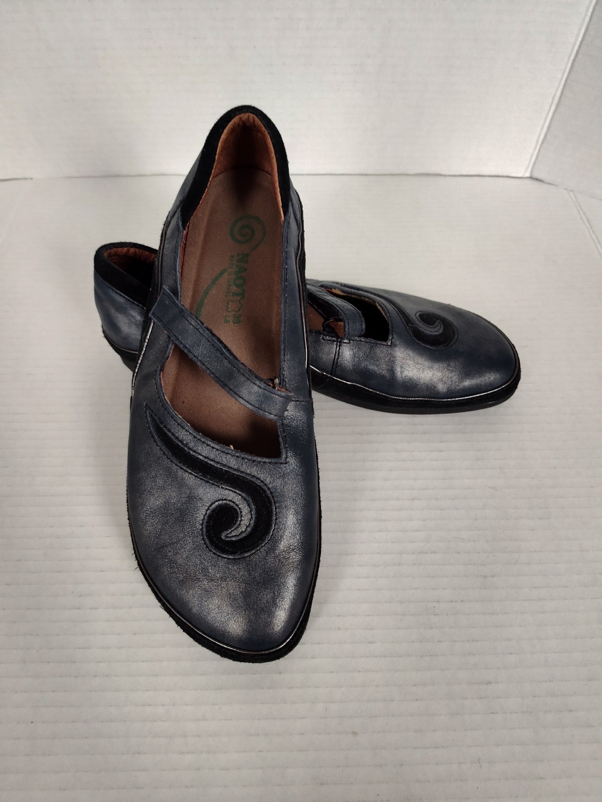 Naot Matai Leather Mary Jane Flats size 8 Comfort Shoes