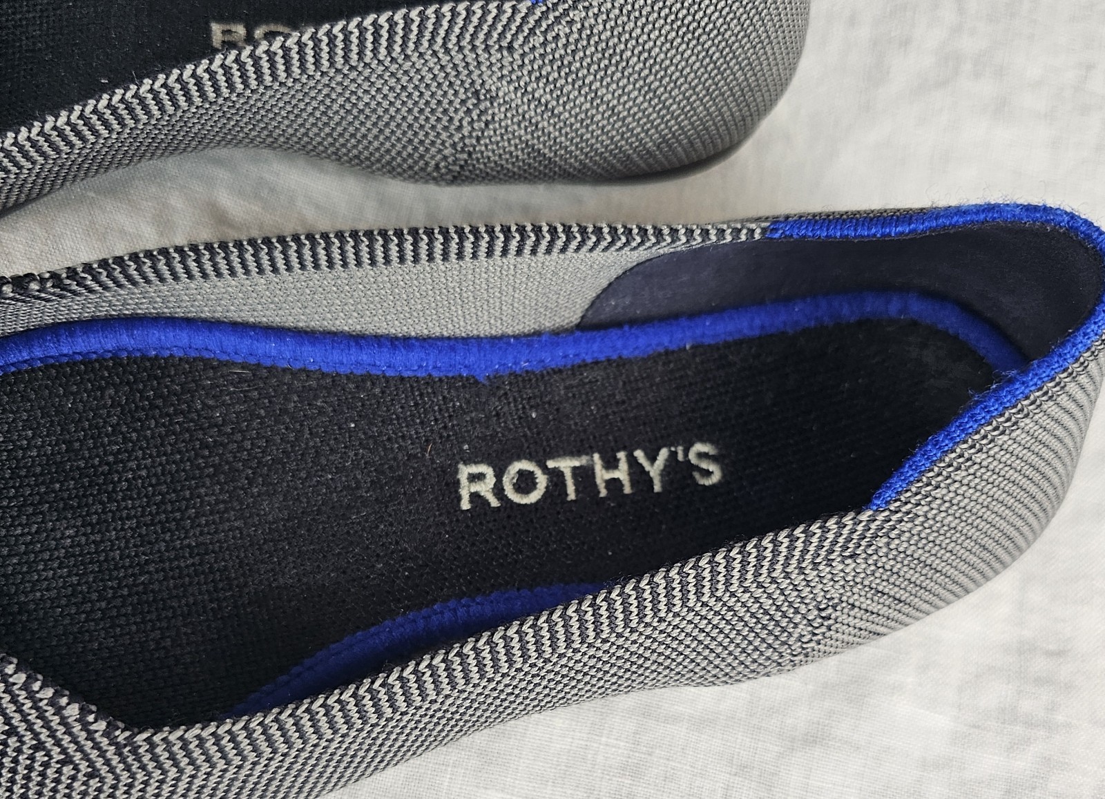 Rothys Womens Point Toe Flats Shoes Size 9 Navy Blue Gray Blended Fabric Comfort