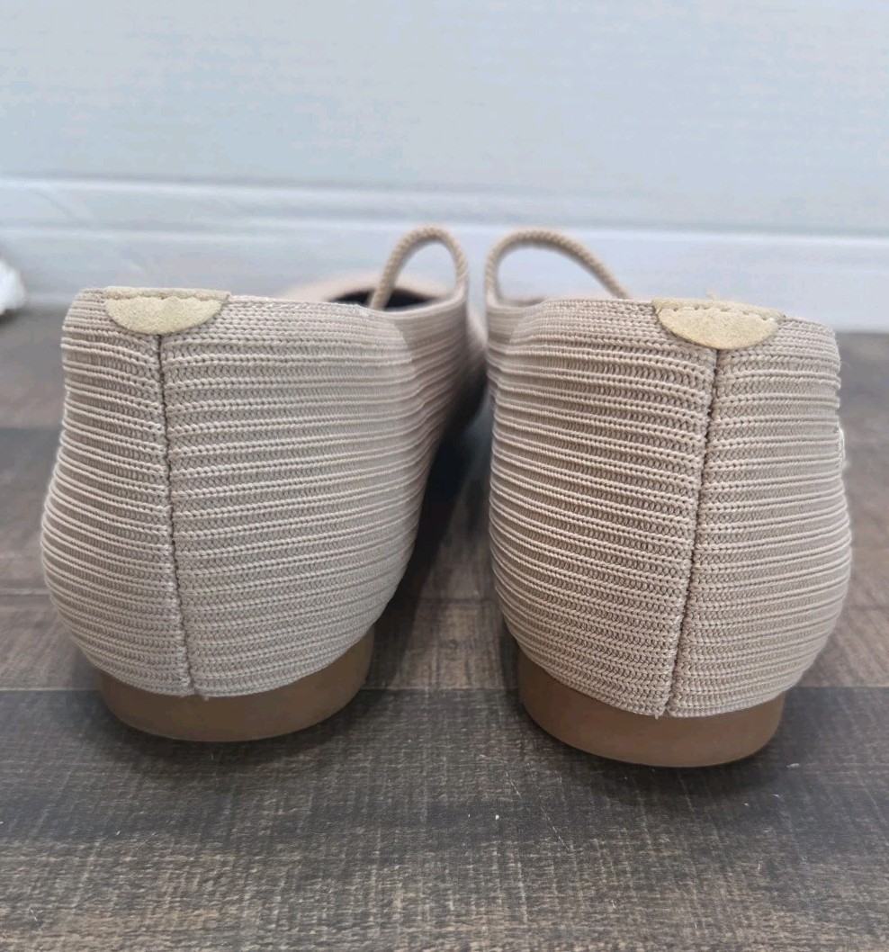 Vivaia Margot Mary Jane Ballet Flats Beige Square Toe Women’s Sz 8.5