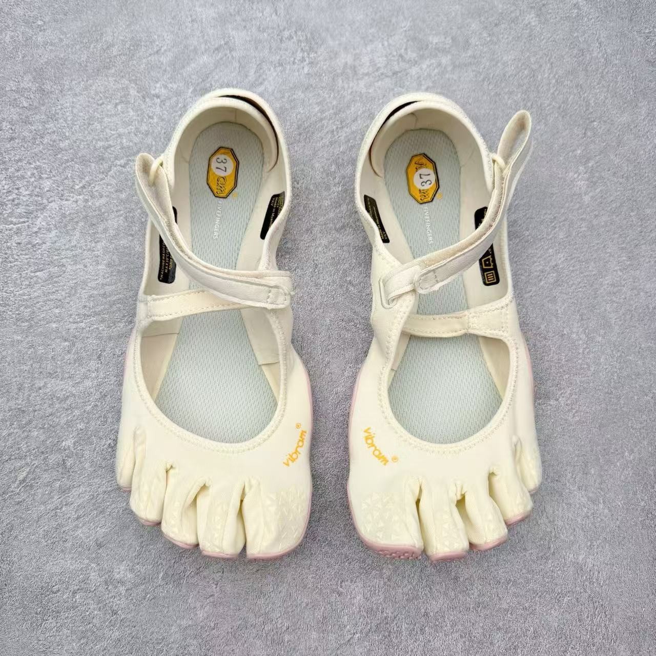 Vibram FiveFingers Women’s V-Soul Cream Pink Barefoot Trainer-Anti-Slip Gym Shoe