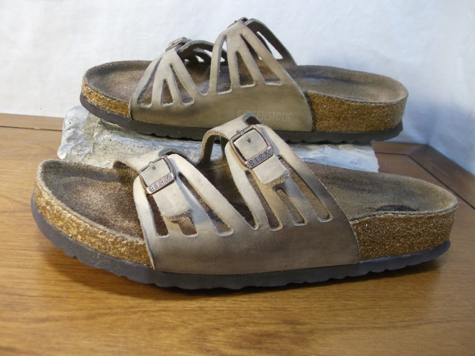Birkenstock Germany Women’s Sz. 7 M/ 38 Granada Leather Buckle Sandal