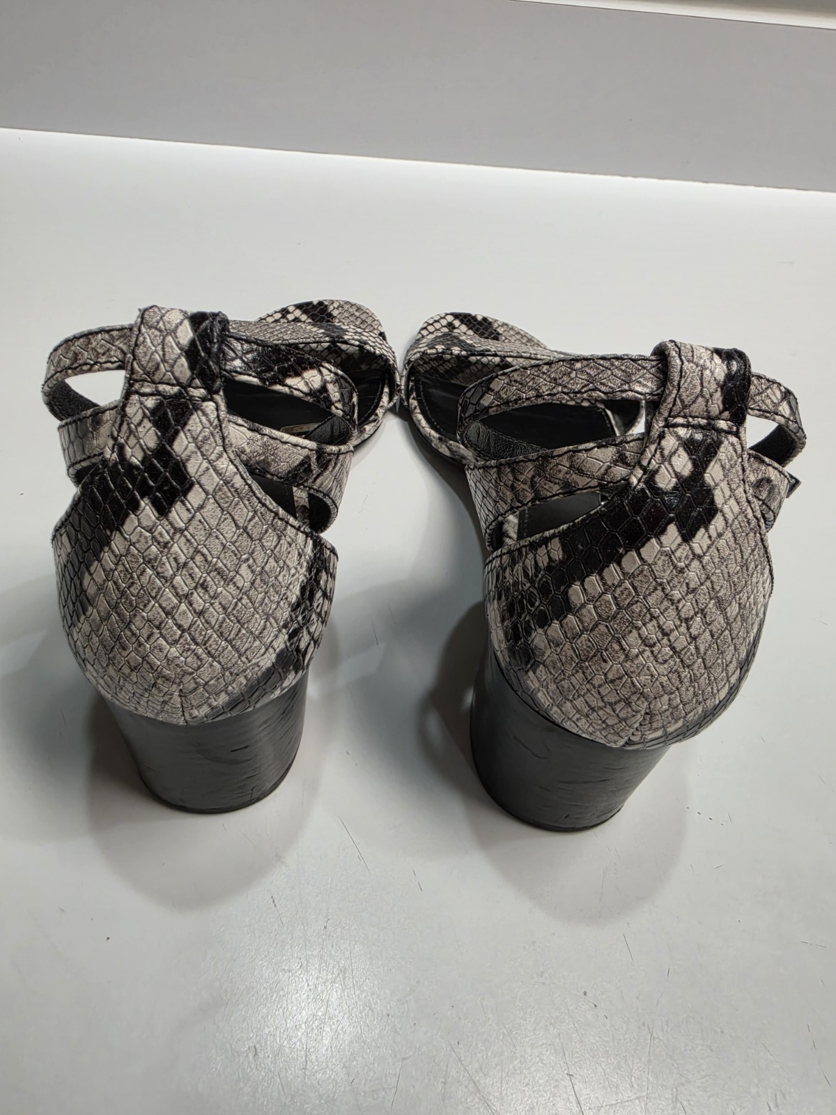 Michael Kors Lilah Block-Heel Snakeskin Leather Sandal Size 9