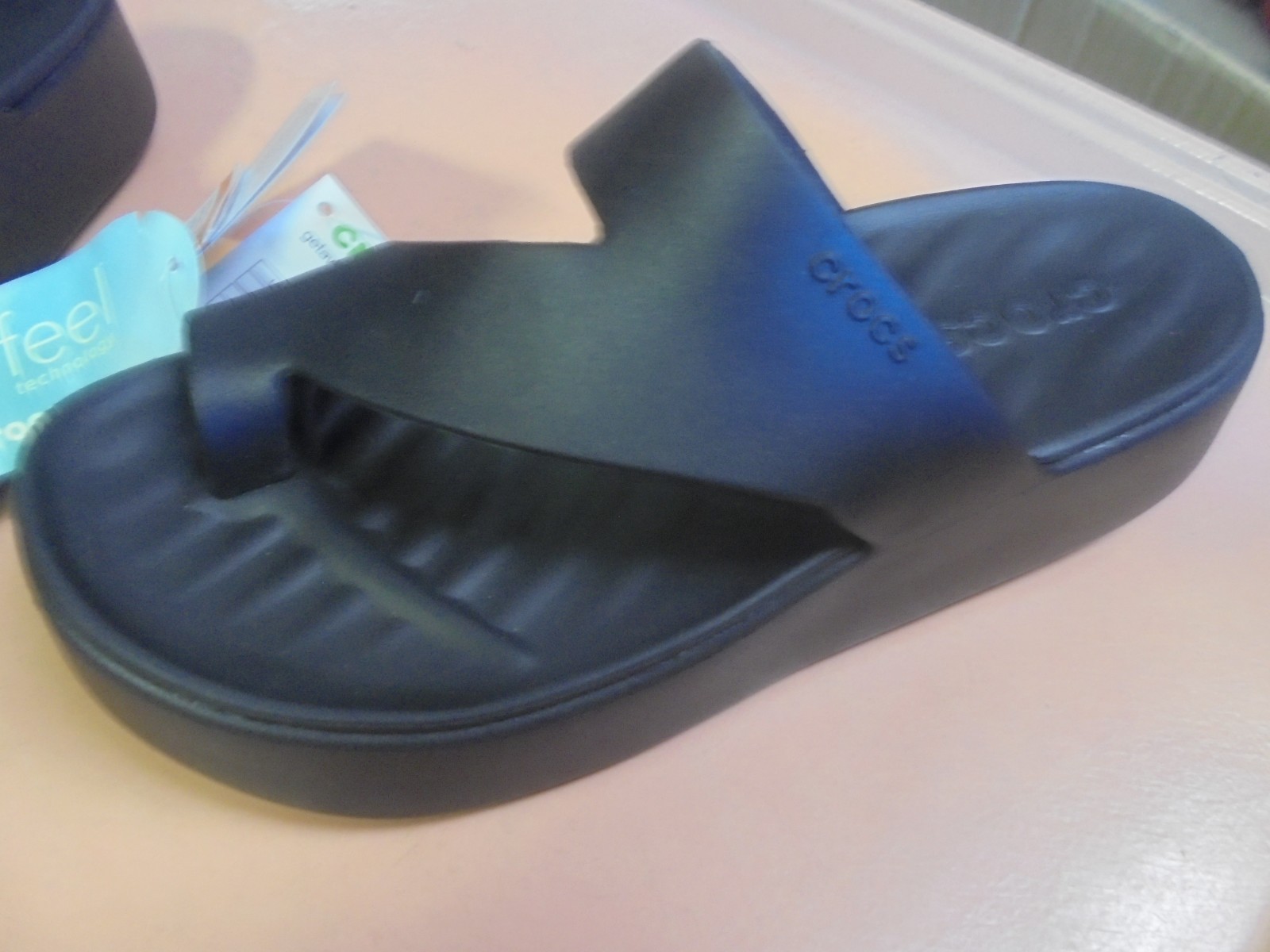 New Crocs Getaway Platform Toe Loop Sandal Women’s 7 Black