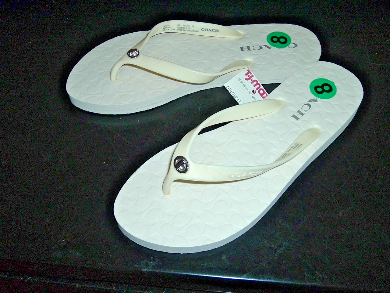 New Coach Abbigail Turnlock Logo Thong Flip Flops Sandals White Size 8