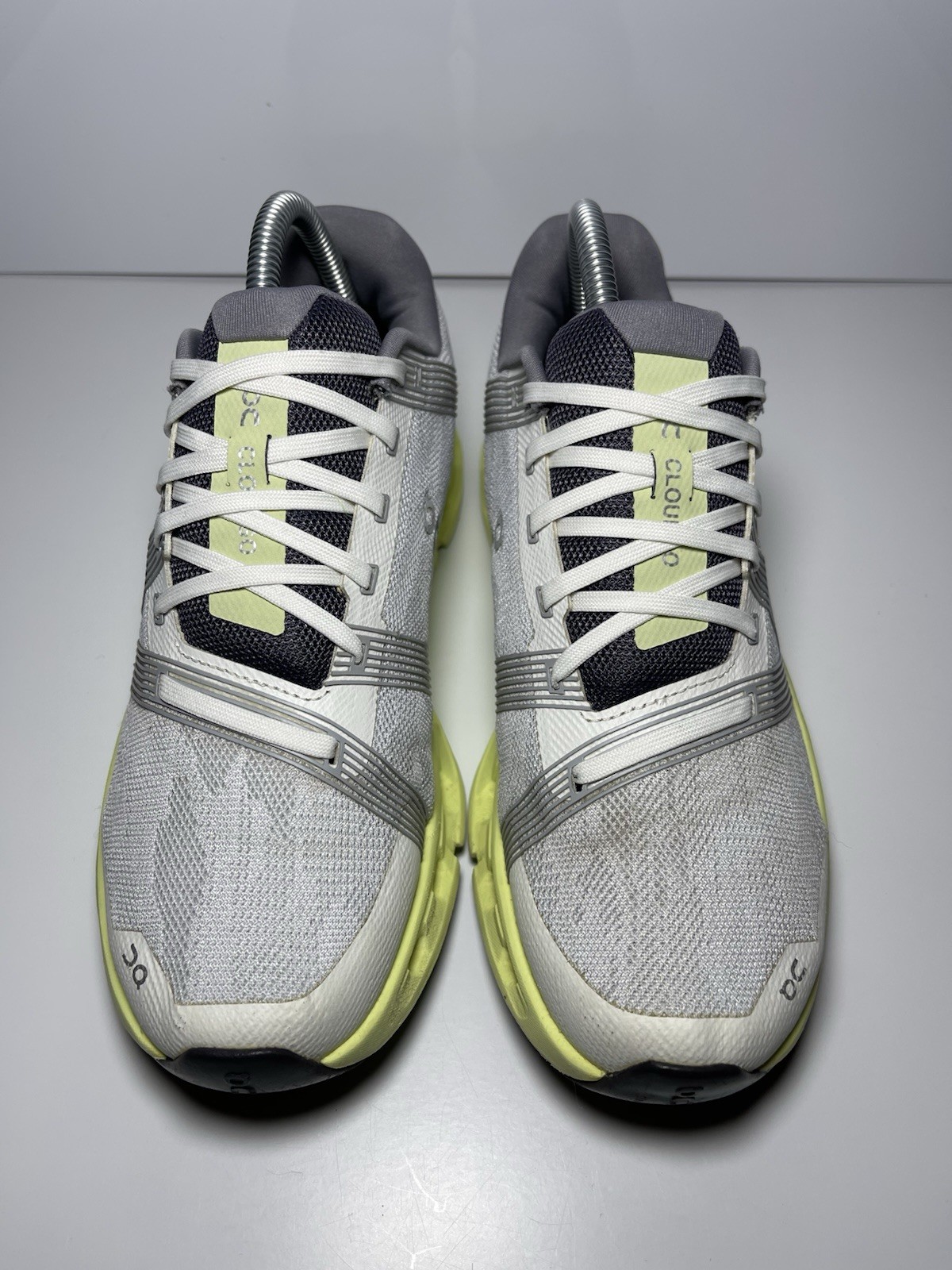 On Cloudgo 55.98234 Sneaker Woman’s Frost Hay Low Top Lace Up Running Shoes 8.5