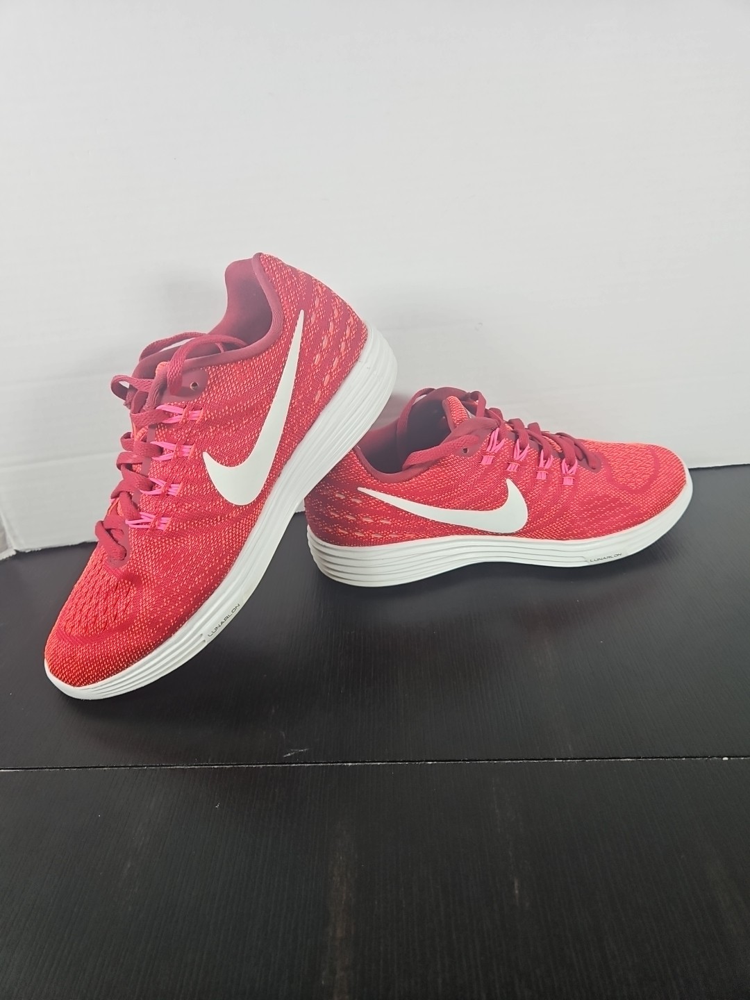 Nike Lunar Tempo 2 Flyknit Running Shoes Women’s 6 Red Sneakers 818098-602