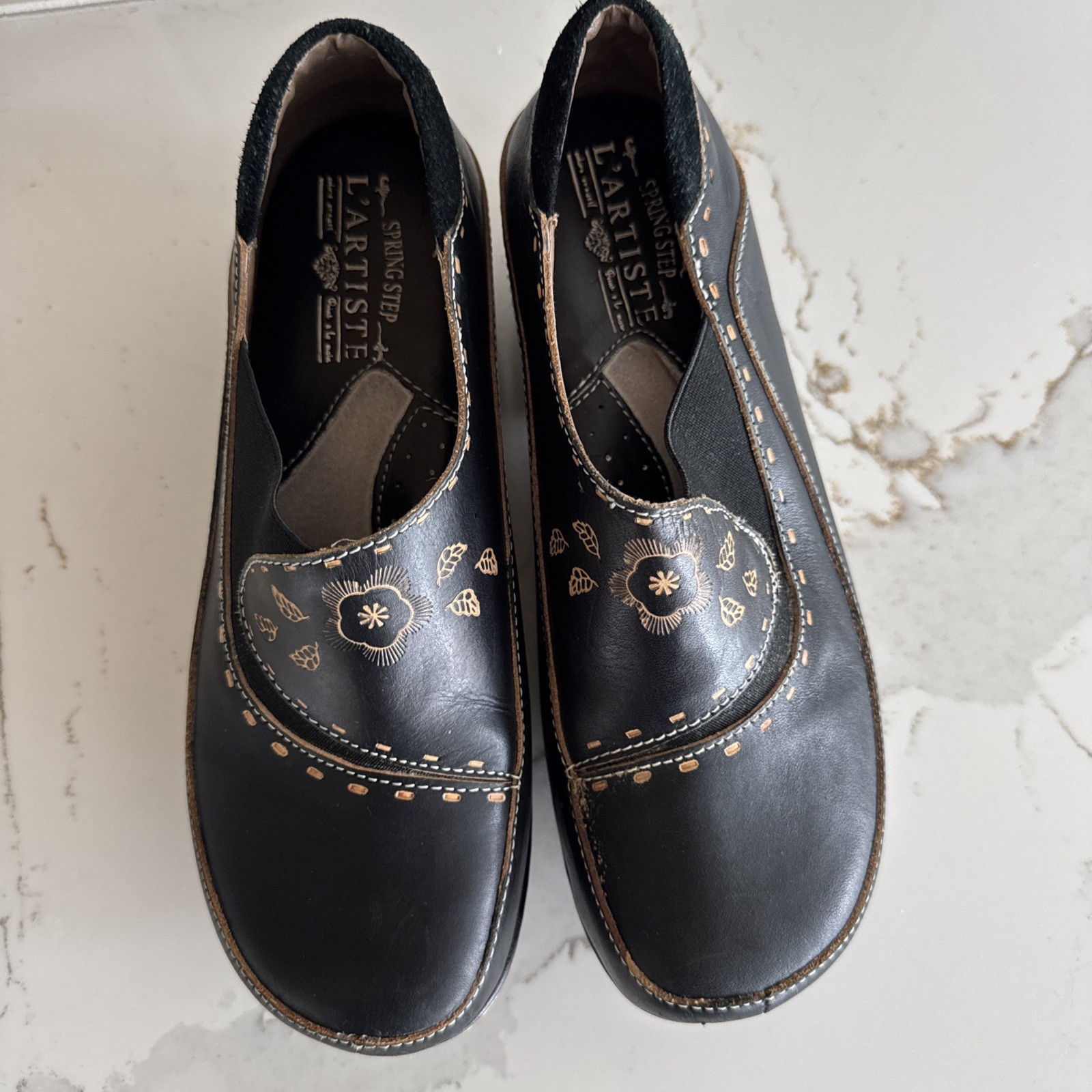 Spring Step L’Artiste Burbank-B Black Leather Floral Clogs/Shoes Womens Sz 9