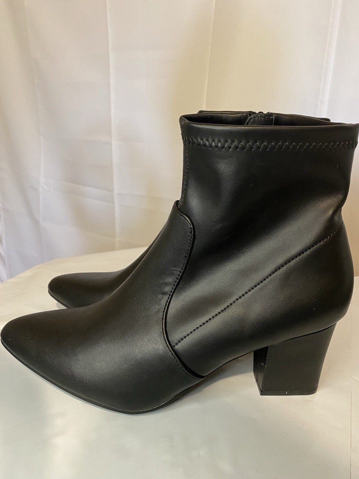 Women’s Forever 21 Black Pointed Toe Stretch Ankle Booties Side Zipper Size 10