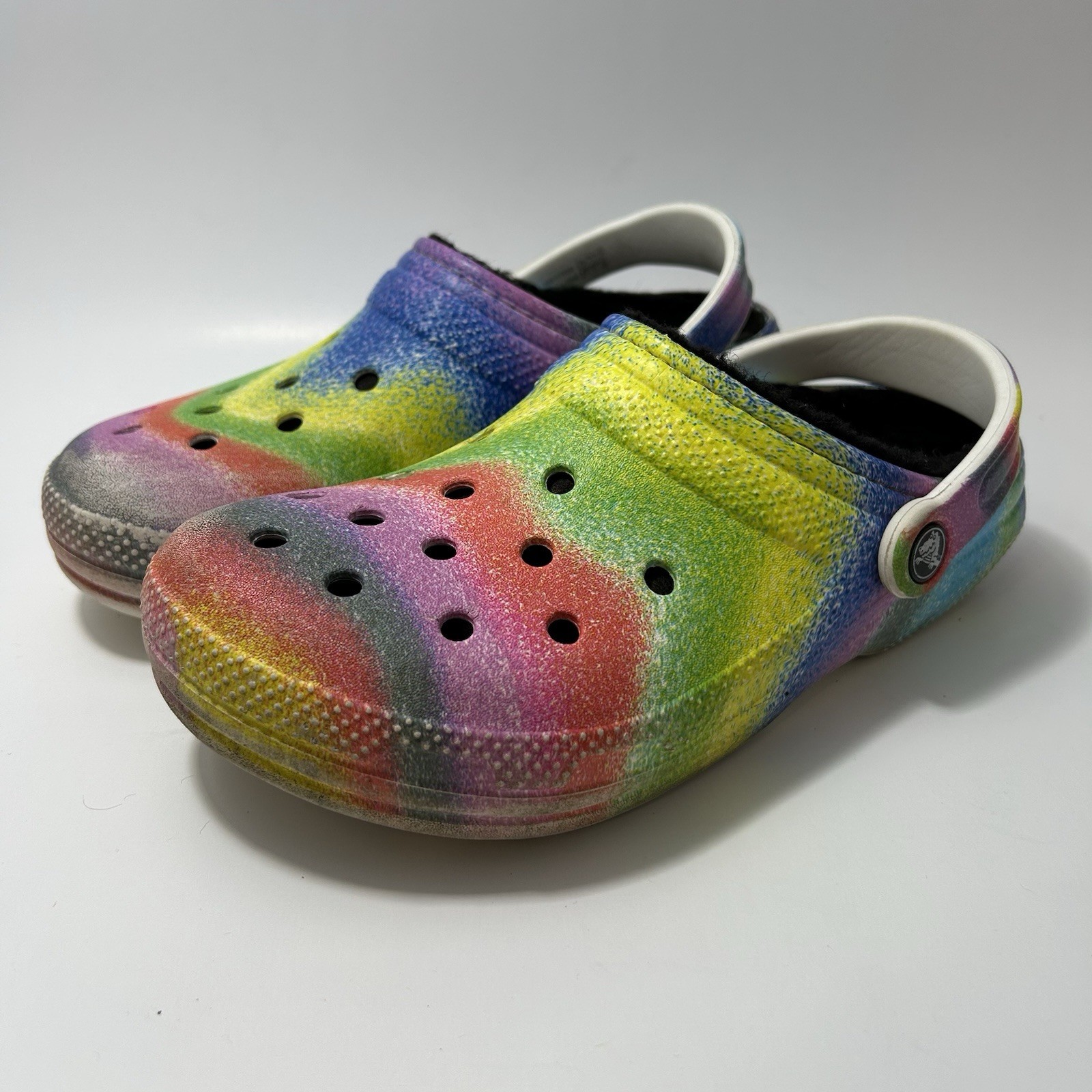 Crocs Tie Dye Rainbow Slip On Faux Fur Lined Ws 8 Or Mens 6 Colorful Unisex Fun