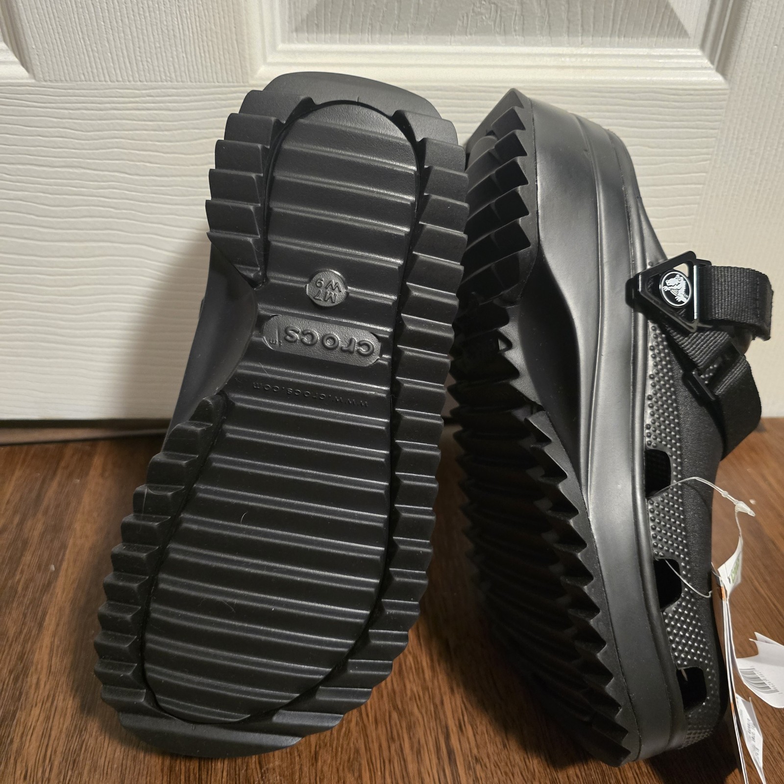 NWT Crocs Hiker Clog M7 W9 Black, Perfect Condition