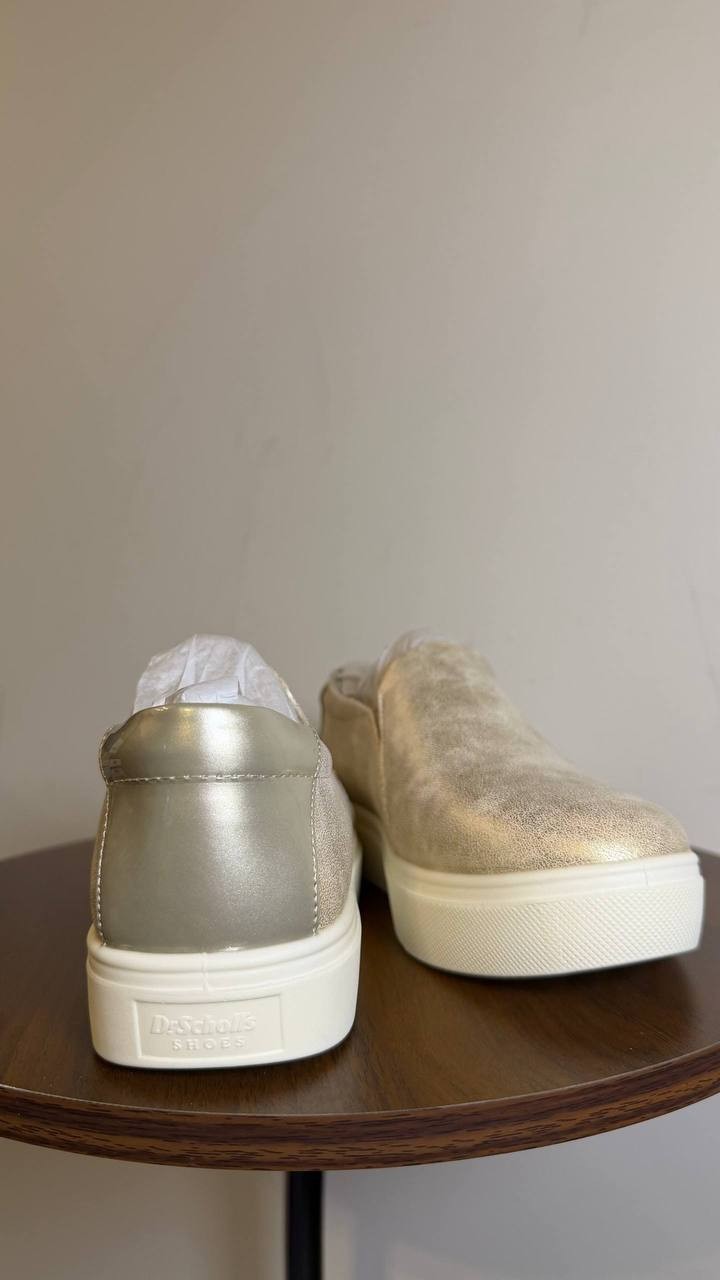 Dr Scholl’s Light Gold Faux Leather Slip On Sneakers 6M New Stylish Comfort