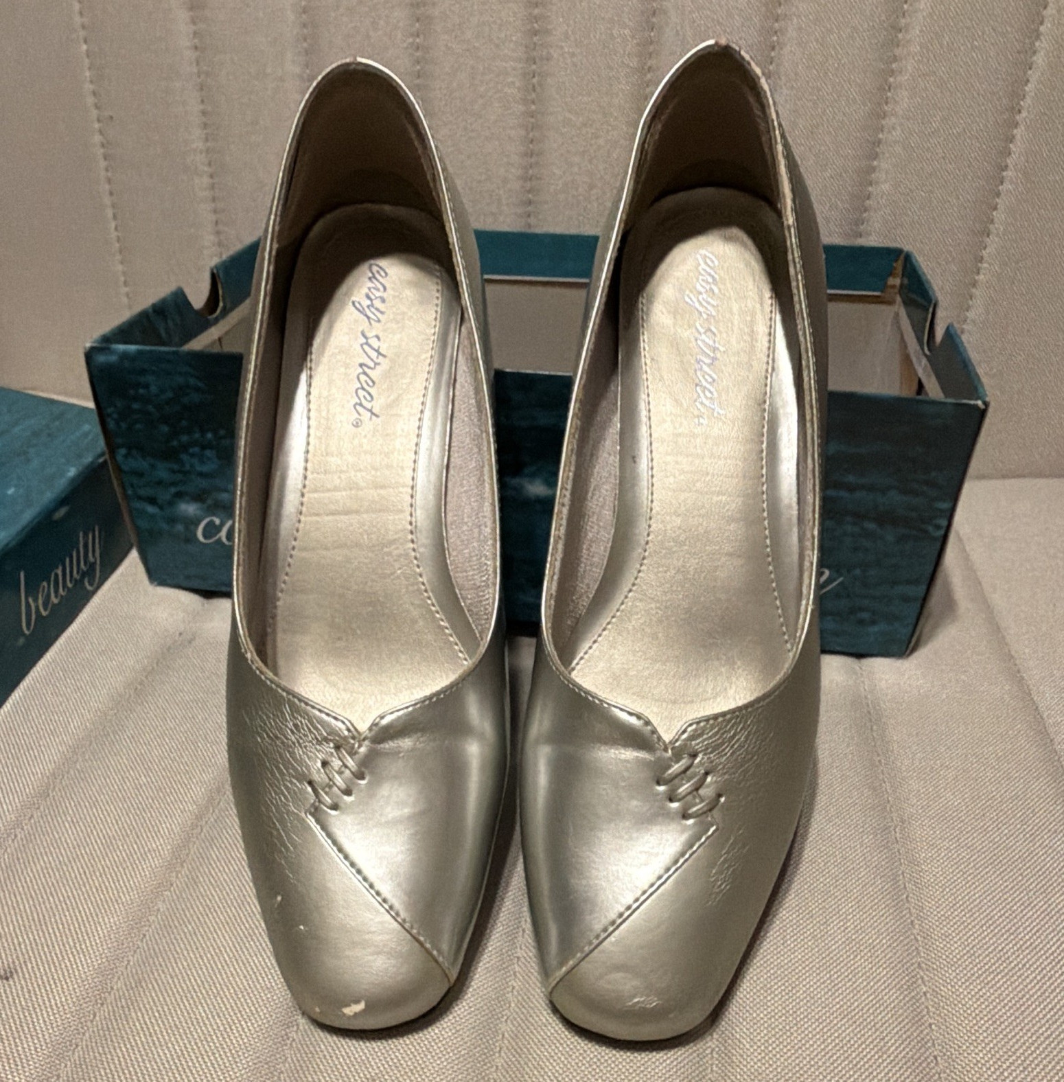 Beauty Mark Women’s Silver Square Toe Block Heel Slip-On Pumps 7.5