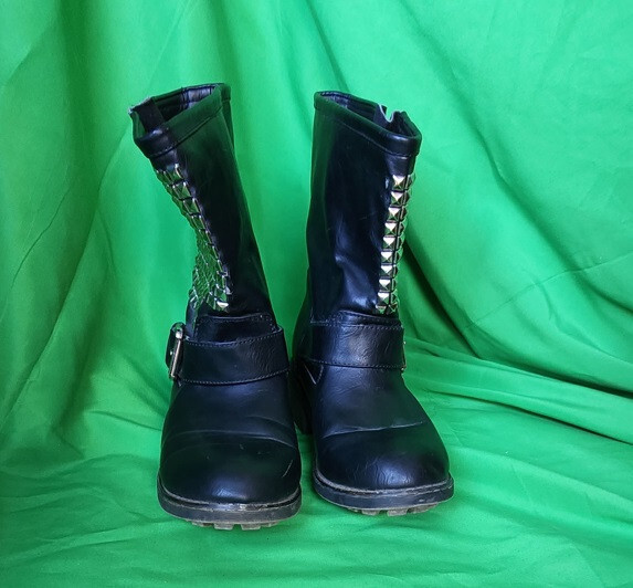 Italo-01 boots Size 6.5 [With silver studs-as see in picture]