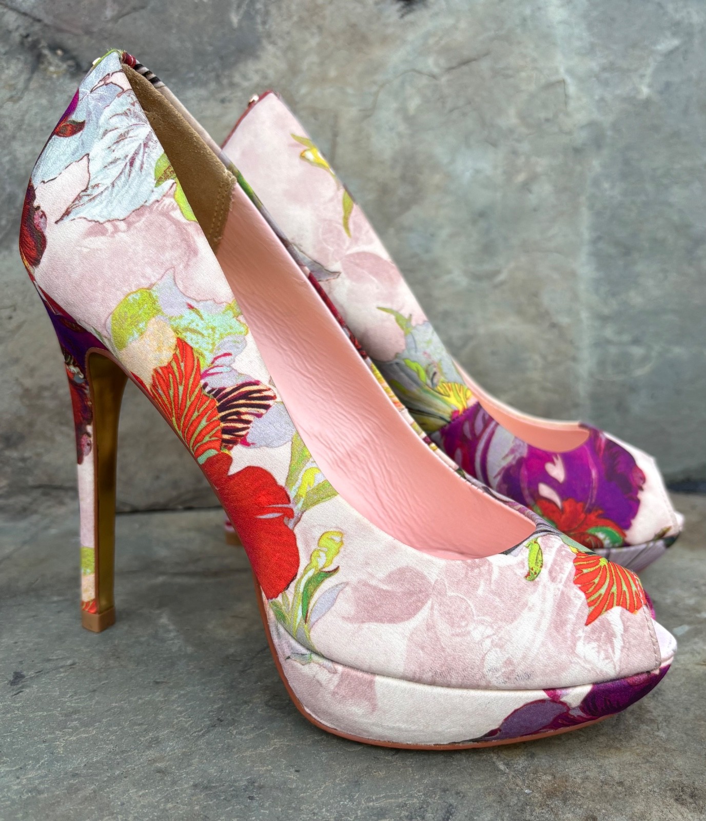 TED BAKER ‘Fluuri’ ( 36/5) Stilettos Peep-Toe Platform Heels Satin Floral Pumps