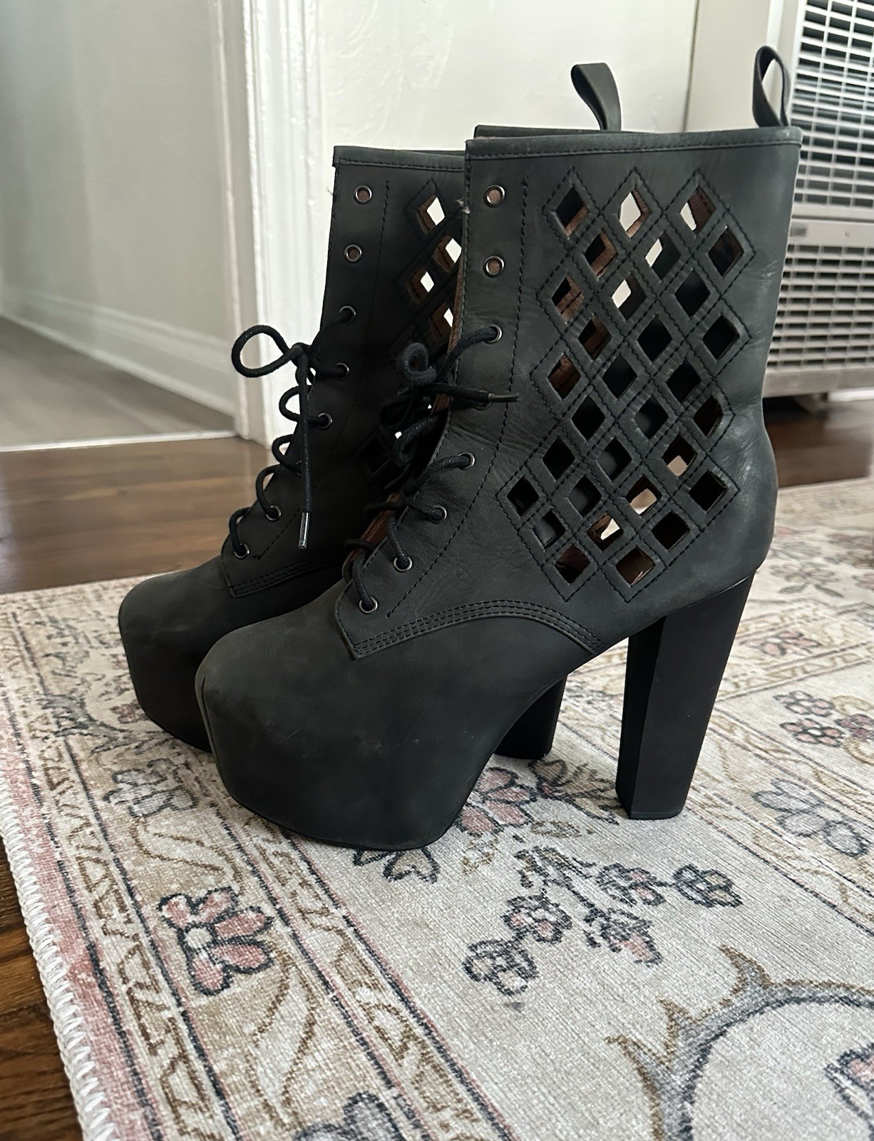 2014 Jeffrey Campbell Lita Boots Size 10