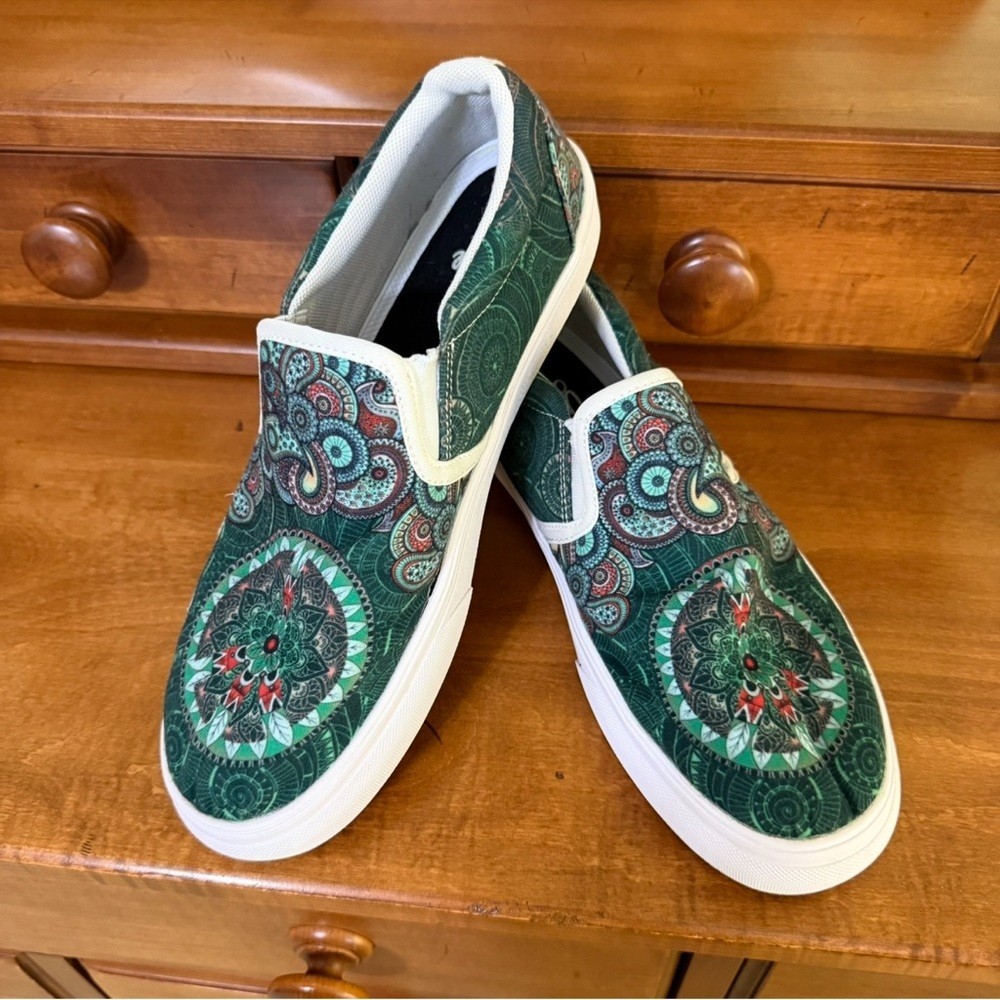 Yes We Vibe Green Slip-On Sneakers men 8 women 10 boho medallion artsy festival