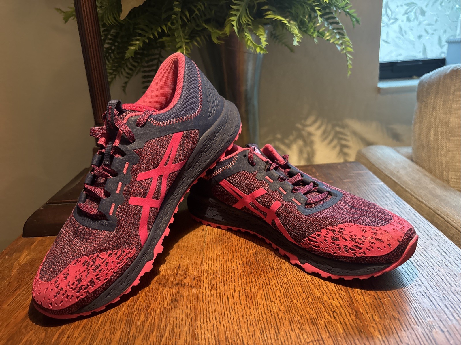 ASICS Alpine XT Women’s size 8.5 Athletic Running Sneakers Pink Navy