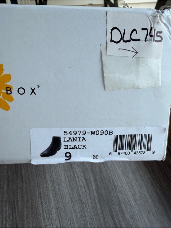 Yellow Box Lania Black Ankle Booties Size 9 Strappy Ring Accent Low Block Heel