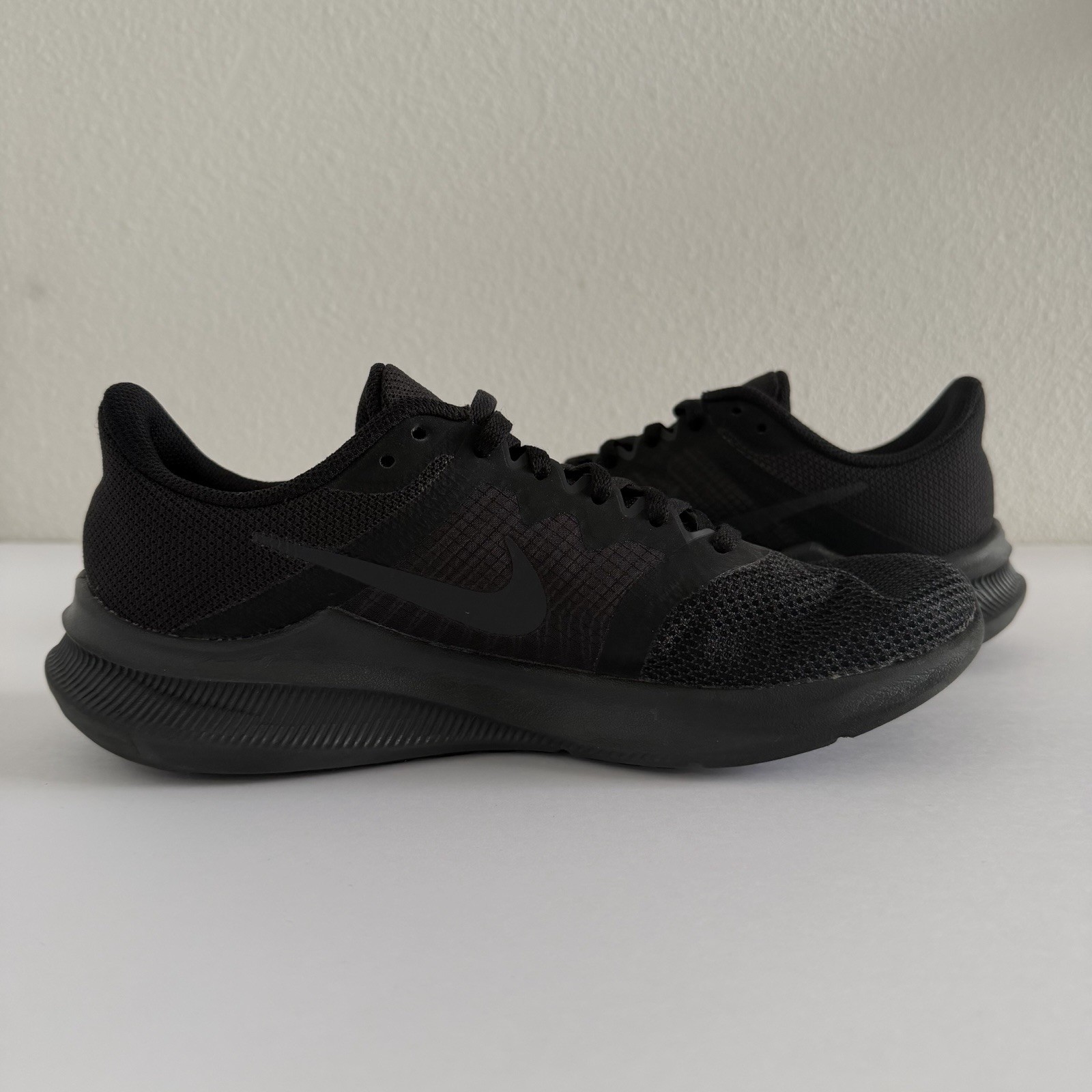 Nike Women’s 8.5 Downshifter 11 Running Athletic Shoes Black