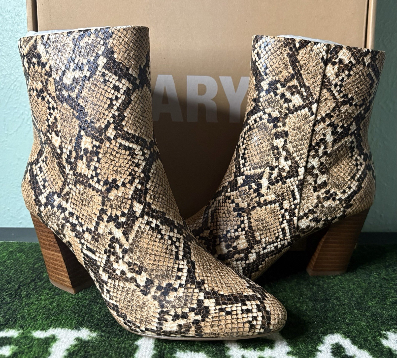 US Women’s 7 – FARYL by Farylrobin Thaylla Boot “Natural Snake” NIB