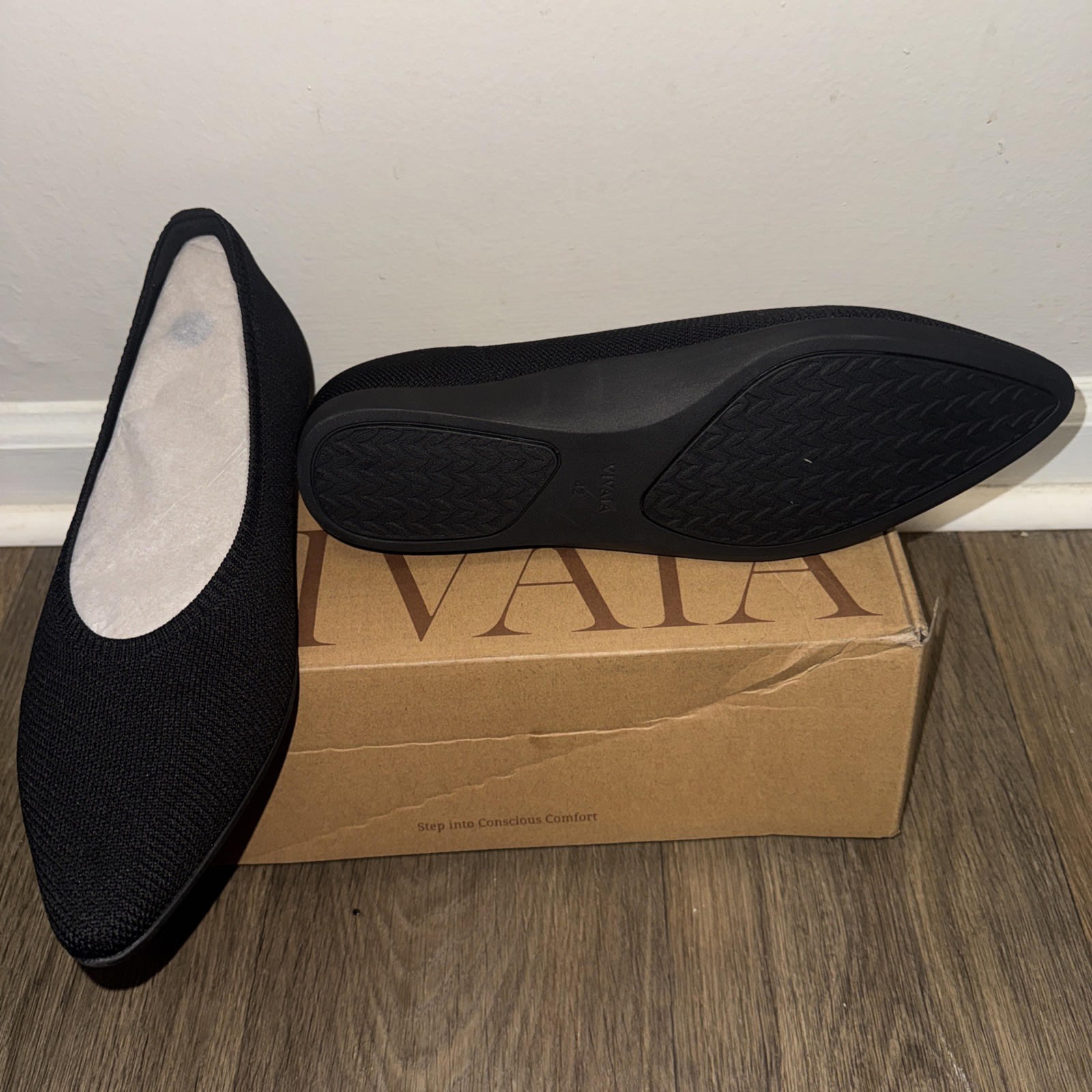 VIVAIA Aria Walker Black Water Rpt Size 10.5 Women US