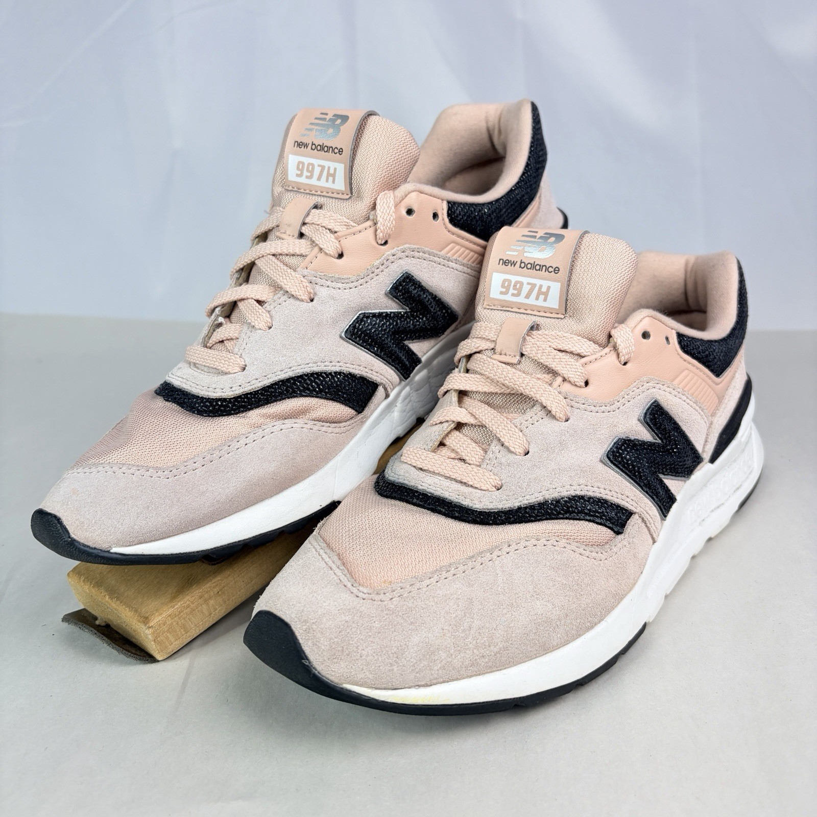 New Balance 997 CW997HDM Pink Black Running Shoes Women’s 11/ Men’s 9.5