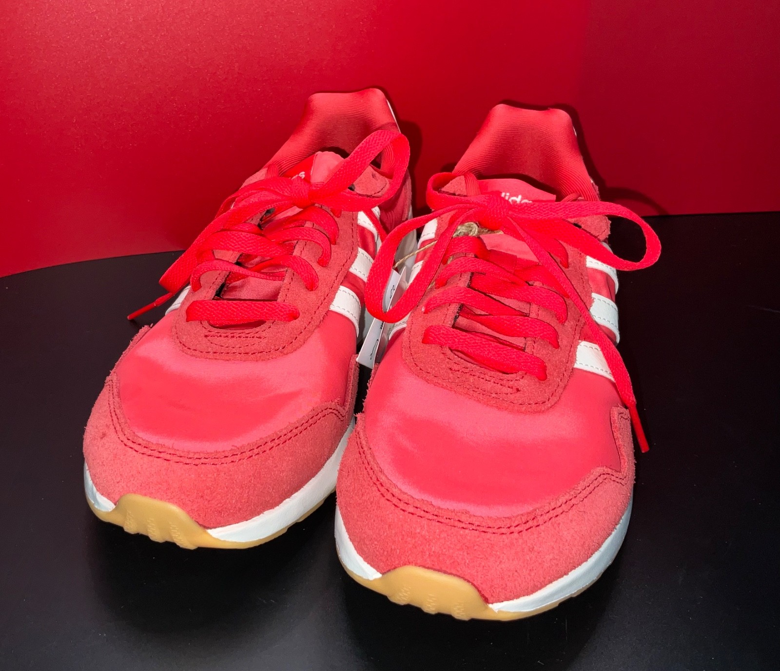 Adidas RUN 60s 4.o Red. NWT.NO Box. US Women’s 8.0/Men’s 6.5