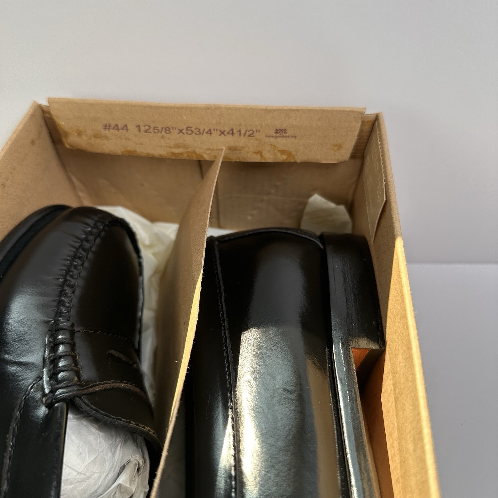 GH Bass Weejuns Penny Loafers Black Leather Shoes Womens Size 8.5 W 4005-001 NIB
