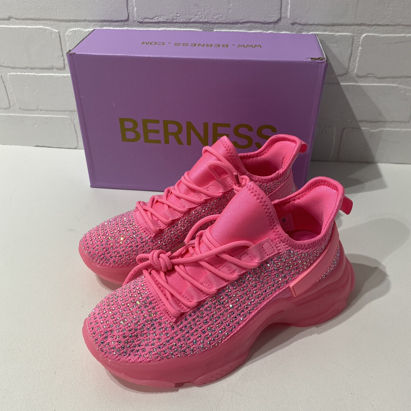 NEW – BERNESS Freya Rhinestone Sneaker – Fuchsia Pink – Size 8