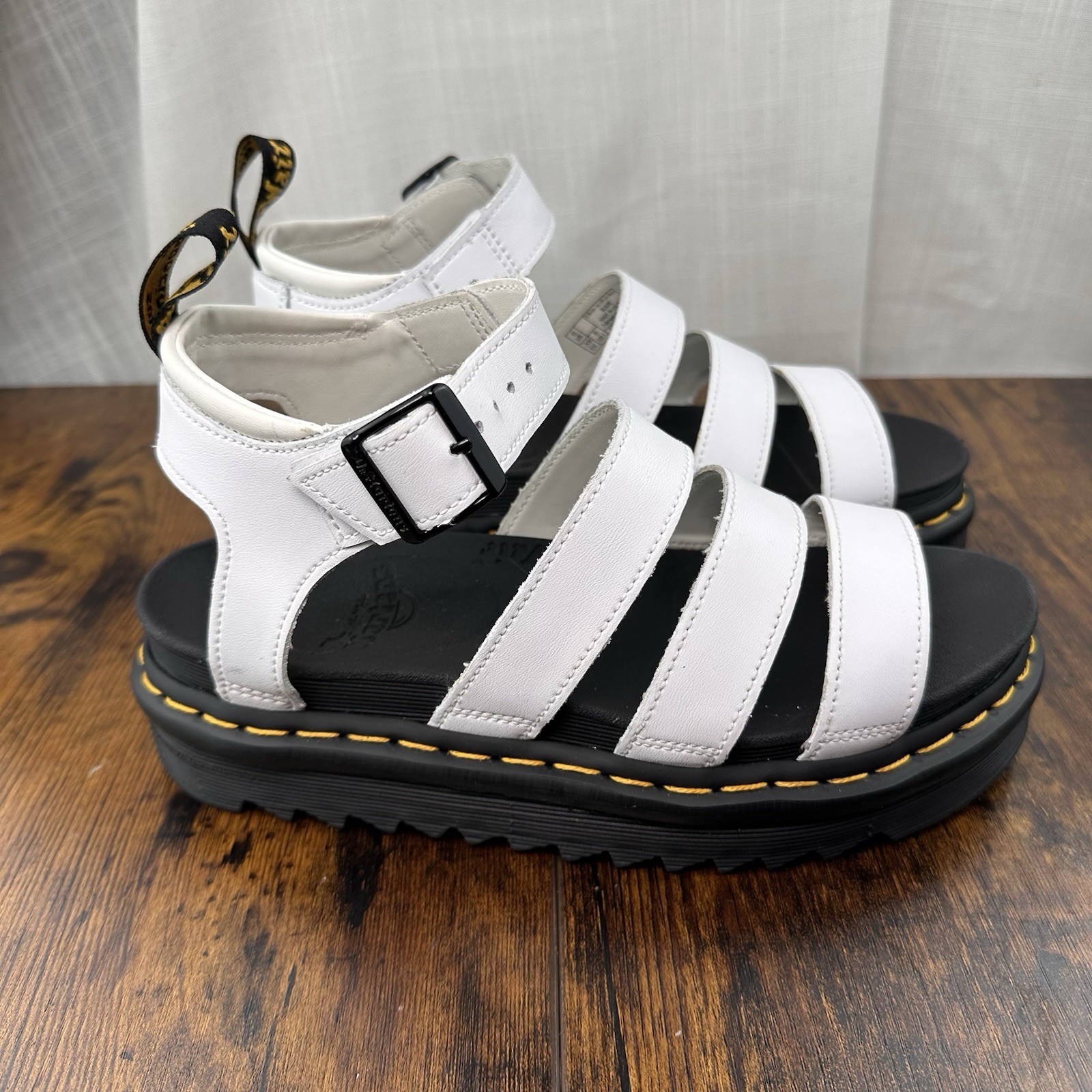 Dr. Martens Blaire Hydro Leather Platform Sandals Women’s US 8 White Defects
