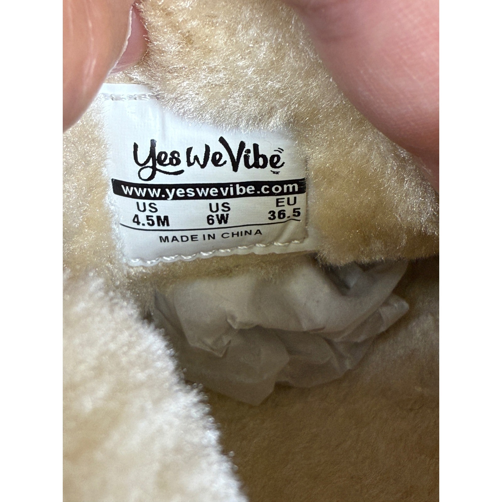Yes We Vibe Black White Tie Dye Faux Fur Lined Ankle Boots Slippers Womens Sz 6