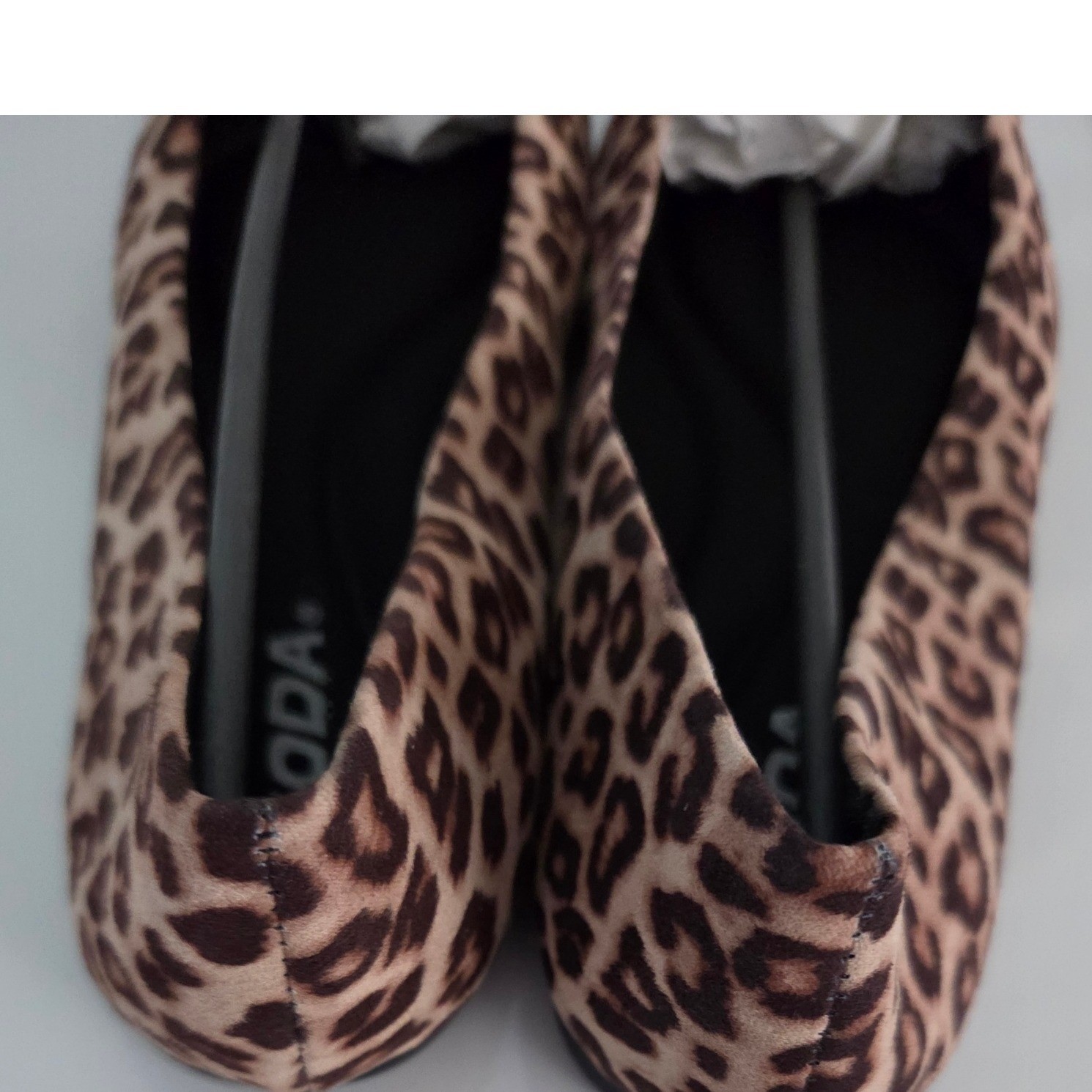 Soda Womens Leopard Print Pointed Toe Ballet Flats Tan Black Animal Size 10