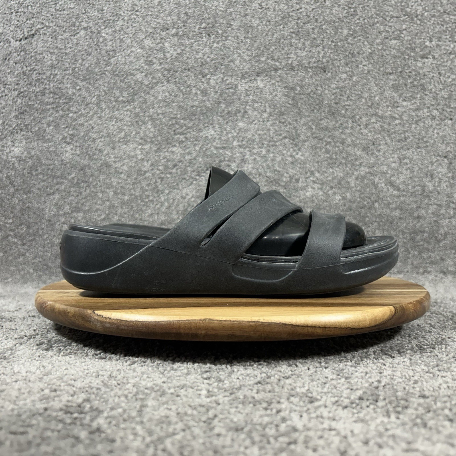 Crocs Getaway Strappy Women’s Size 10 Black Classic Slip On Comfy Sandals Used