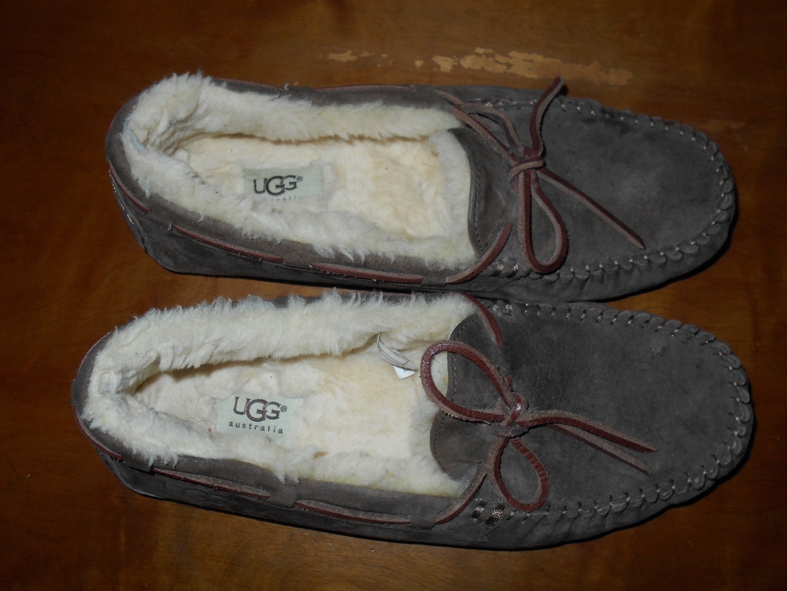 UGG Australia Dakota Espresso Suede Women’s Slipper Moccasins Size 9M