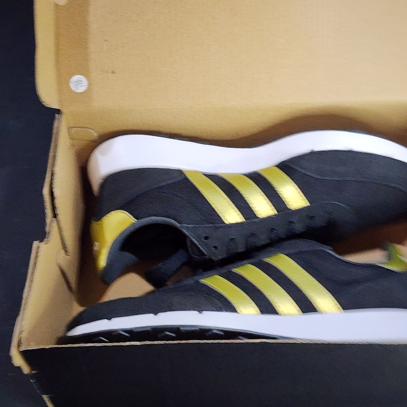 New Adidas Run 60s 2.0 Women’s Sz 6.5 Grey Gold GX1714 Gym Walking Running NWT+B